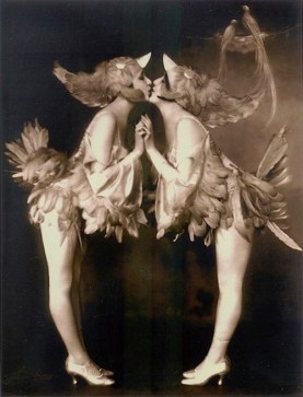 V7 - F Dolly Sisters 3