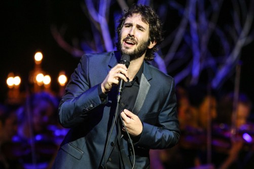 K-la-et-ms-josh-groban-stages-dolby-theatre-review-20151030