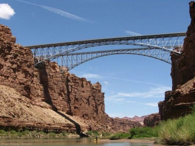 NRV 3 Passsing_Navajo_bridge
