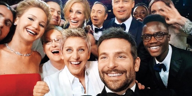 celeb group selfie